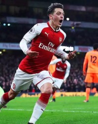  切尔西中场核心爆发，蓝军主场大胜南安普敦