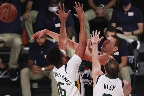  约基奇准绝杀掘金险胜森林狼豪取五连胜