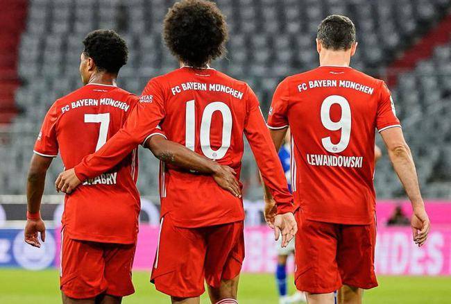  门兴格拉德巴赫爆冷击败拜仁，德甲格局再生变数